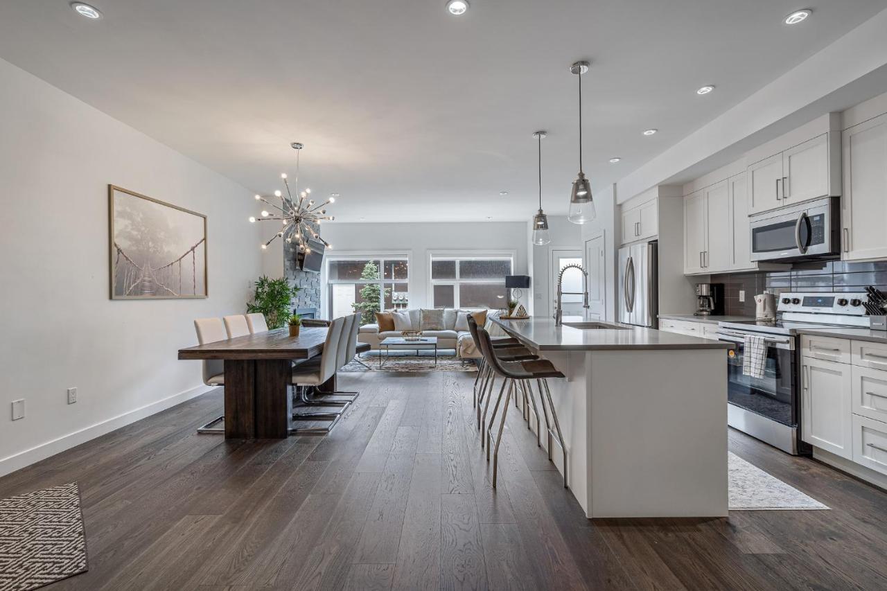 Contemporary Luxury 4 Bedroom House Near Downtown Κάλγκαρι Εξωτερικό φωτογραφία