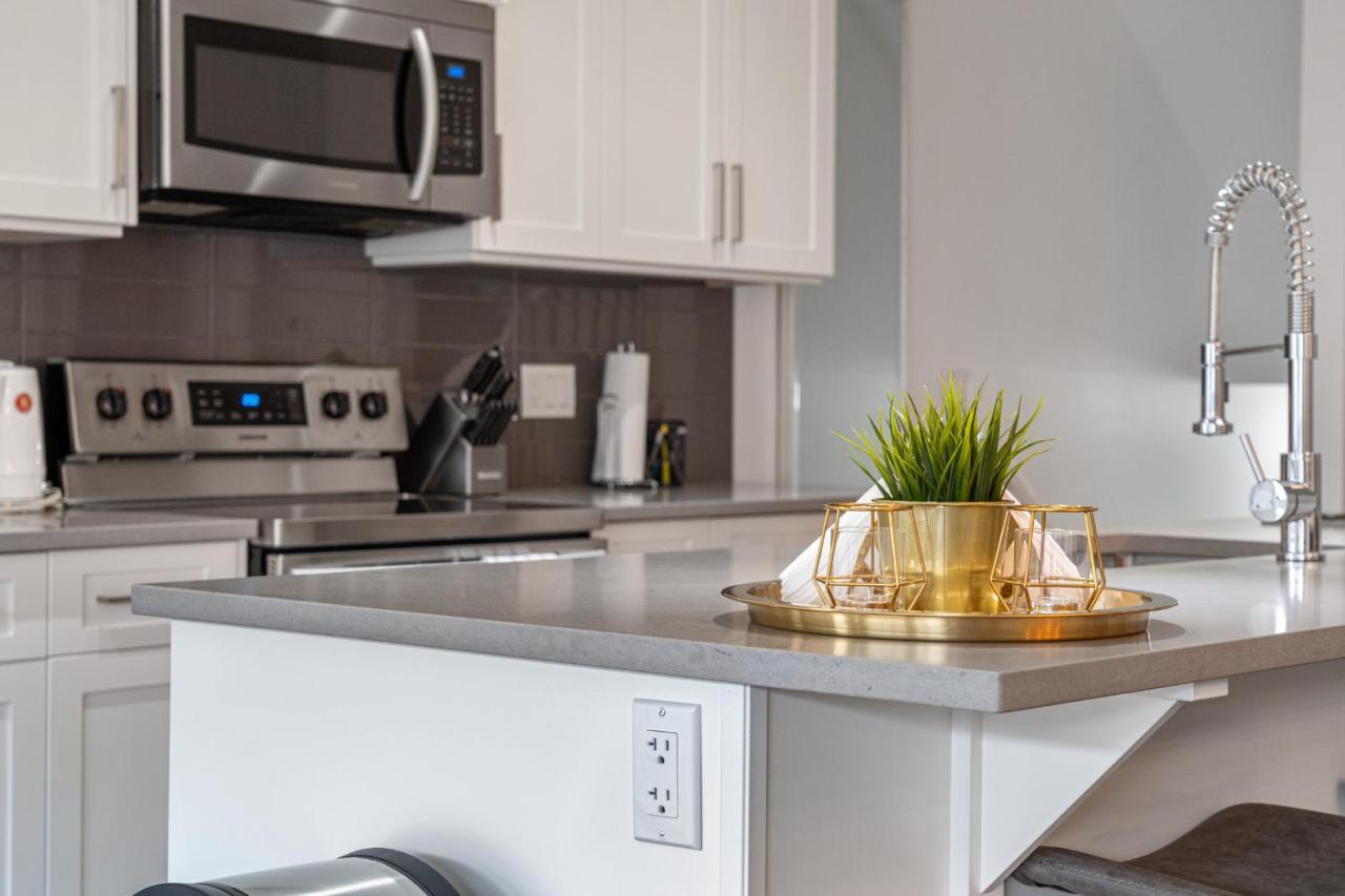Contemporary Luxury 4 Bedroom House Near Downtown Κάλγκαρι Εξωτερικό φωτογραφία